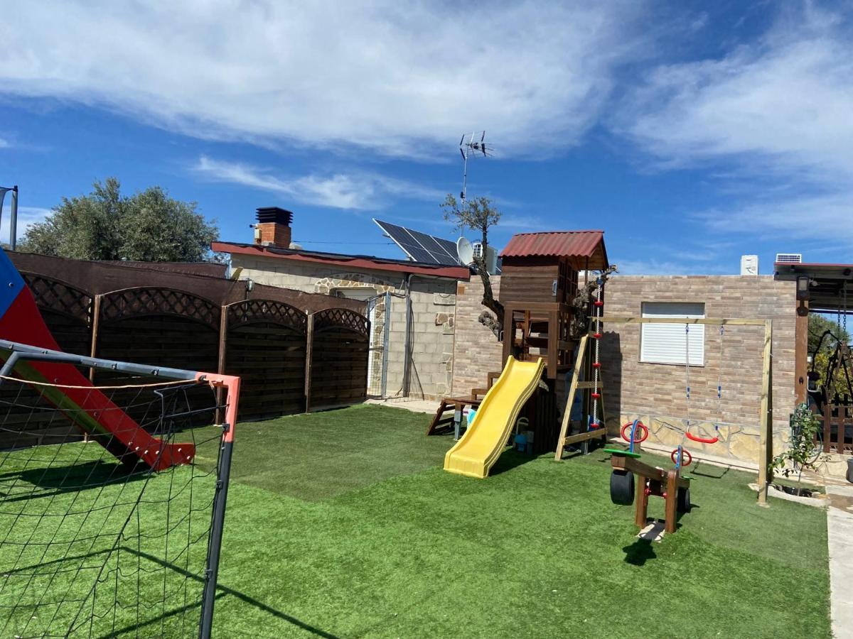 Cuchi Farm Villa Chinchon Exterior photo